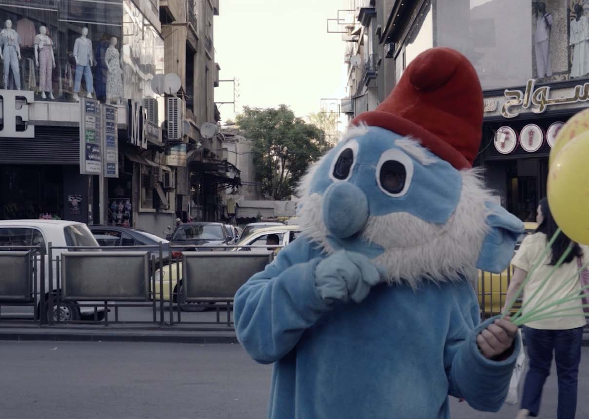 Dark Light film still on a Damascus street